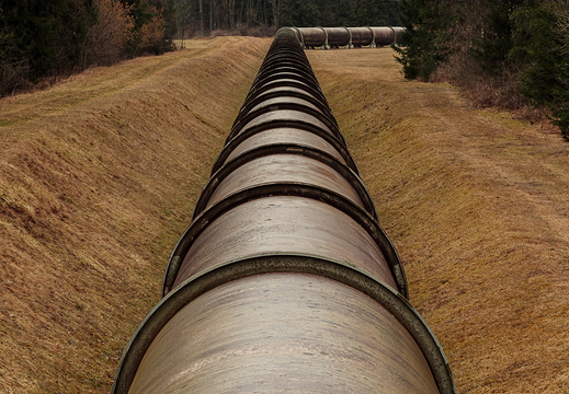 Wasserkraftrohre in Kärntens Natur